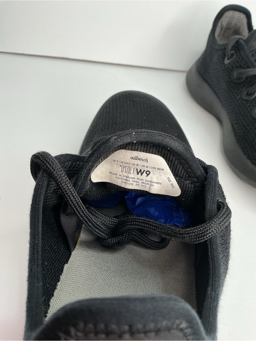 Allbirds Tree Runners Women’s 9 Black Wool Knit Sneakers - Picture 4 of 5